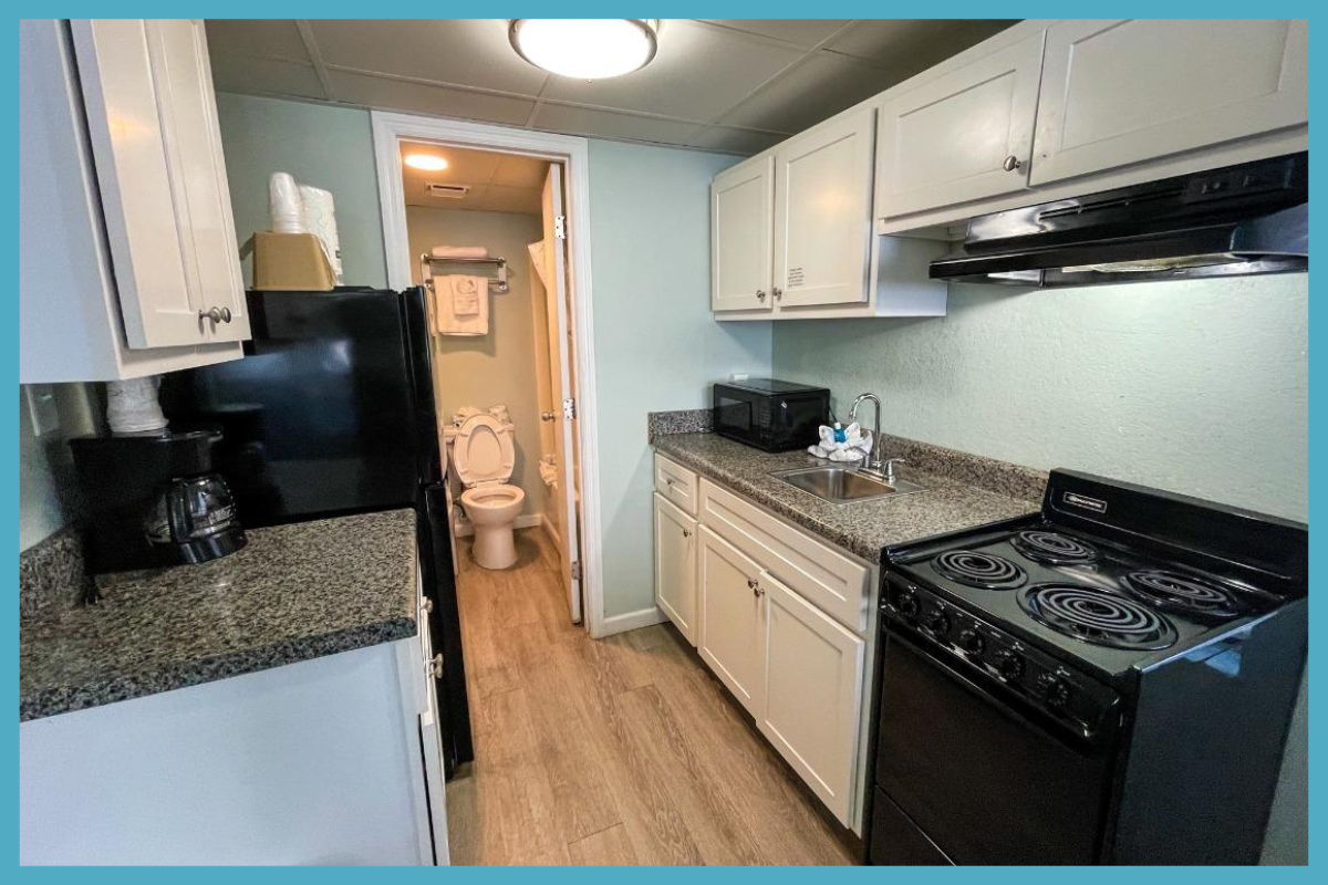 3 bed Queen Efficiency with Full Kitchen